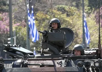 Yunanistan'dan gerginlik yaratacak yeni hamle! Türkiye sınırına yüzlerce asker gönderilecek