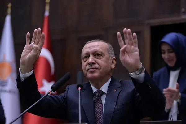 Başkan Erdoğan kurmaylarına talimat verdi! AK Parti 20. yılını bu mesajla kutlayacak