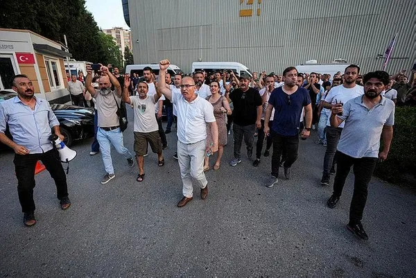 İzmir Büyükşehir Belediyesi çalışanları kazan kaldırdı! İş bırakan memurlardan protesto: Emekçiler burada Cemil Tugay nerede?