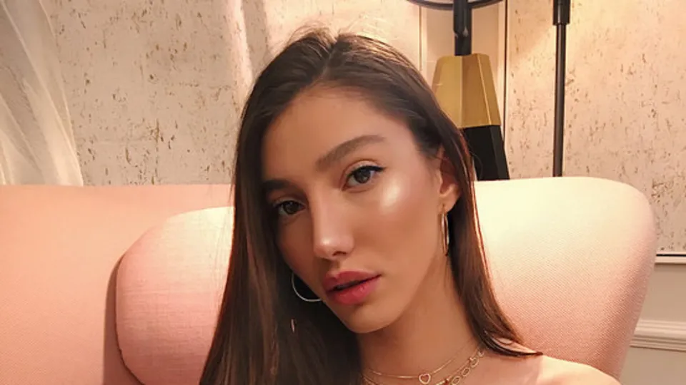 2018 Miss Turkey birincisi Şevval Şahin'in estetiksiz hali ortaya çıktı
