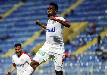 Samuel Eto'o, Antalyaspor tarihine adını yazdırdı