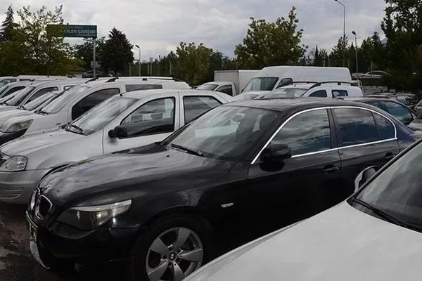 Son dakika: İkinci el otomobiller için 81 ilde harekete geçildi: 6 ay 6 bin kilometre şartına uymayanlara ceza! Ticaret Bakanlığı tarih verdi - 6