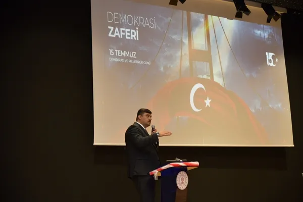 sehitlerin-adlarinin-yazildigi-kunyeler-cinar-agacina-asildi-1657812714000.jpg Şehitlerin adlarının yazıldığı künyeler çınar ağacına asıldı - 5