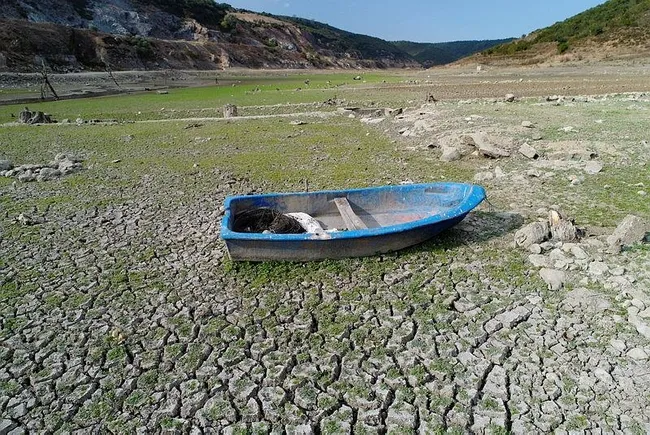 İstanbul'un barajlarında kırmızı alarm! Su seviyesi yüzde 29'a indi - 2