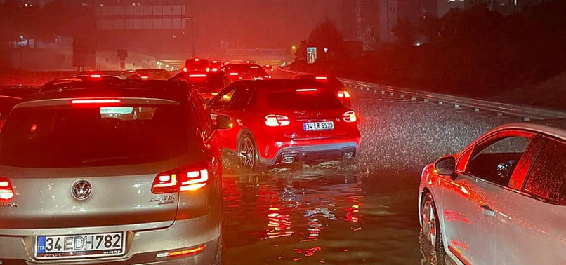 İstanbul'da sel felaketi! Acı haberler geldi! Bölgede son durum ne? İçişleri Bakanı Ali Yerlikaya'dan flaş açıklamalar