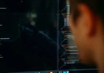 Anadolu Sigorta hacklendi mi? Kullanıcılara küfürlü bildirim!