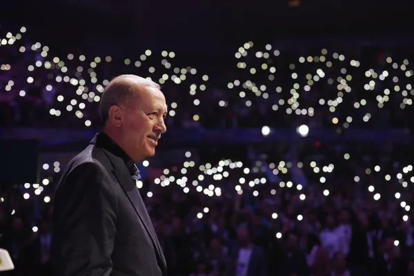 Son dakika: Başkan Erdoğan’dan Üniversiteli AK Gençlik Festivali’nde önemli açıklamalar | Buradan meydan okuyorum deyip gençlere mesaj verdi