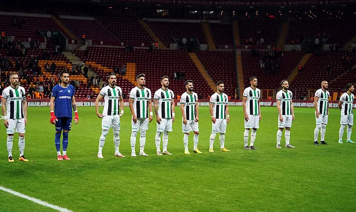 Son dakika: Altaş Denizlispor’da Kovid-19 vaka sayısı 15’e yükseldi