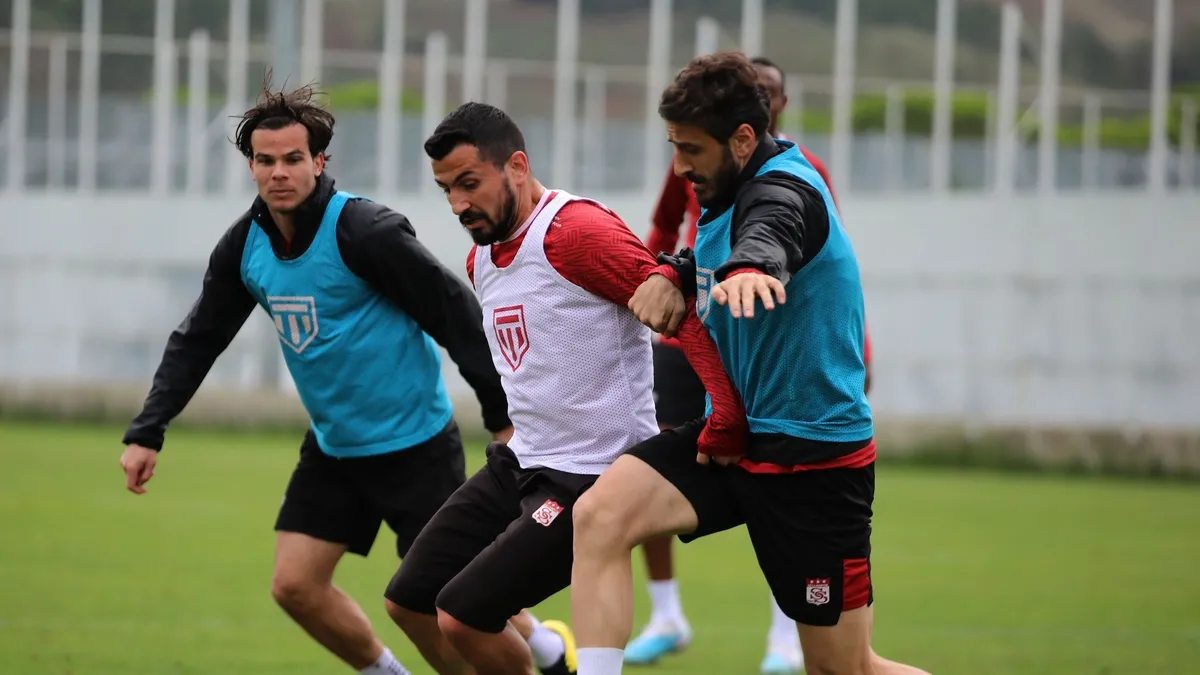 Sivasspor’da Galatasaray maçı hazırlıkları başladı