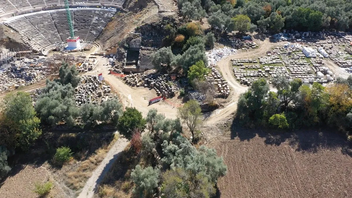 Muğla’da 3 bin 500 yıllık şehir! Mermerin içine işlenen tarih - 3