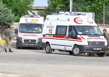 Diyarbakır ve Bingöl'de 5 asker şehit