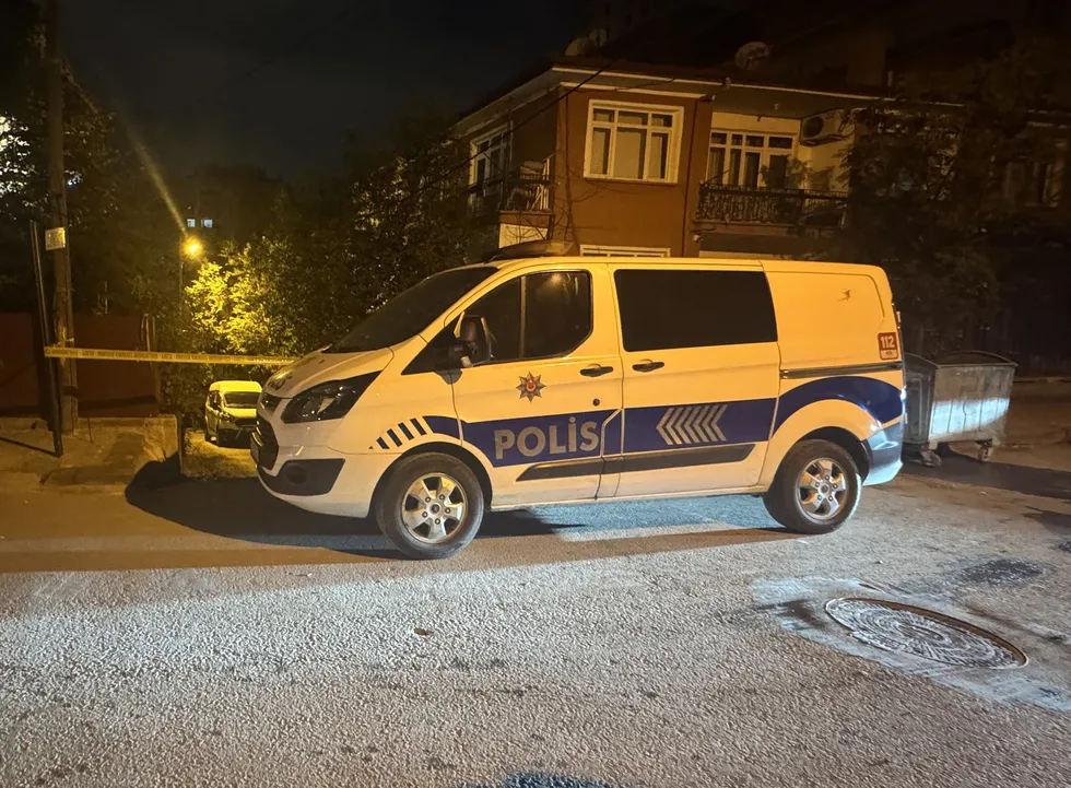1790054695361.jpg Ankara’da apartmanda 3 ceset bulundu - 1