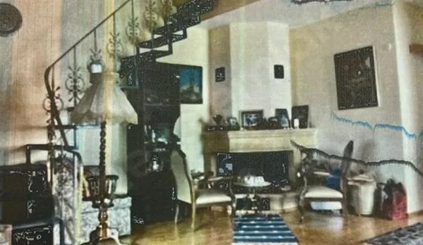 1682837286611.jpg Tahliye edilen kiracının yaptıkları şoke etti! Odalar hayvan pisliğiyle dolu - 4