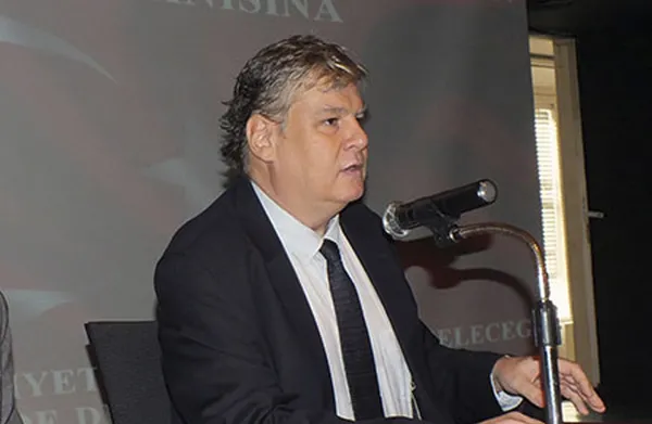 CHP’de Örsan Öymen de adaylığını ilan etti: CHP’de kimlik sorunu yaşanıyor! Partinin neyi temsil ettiği belli değil