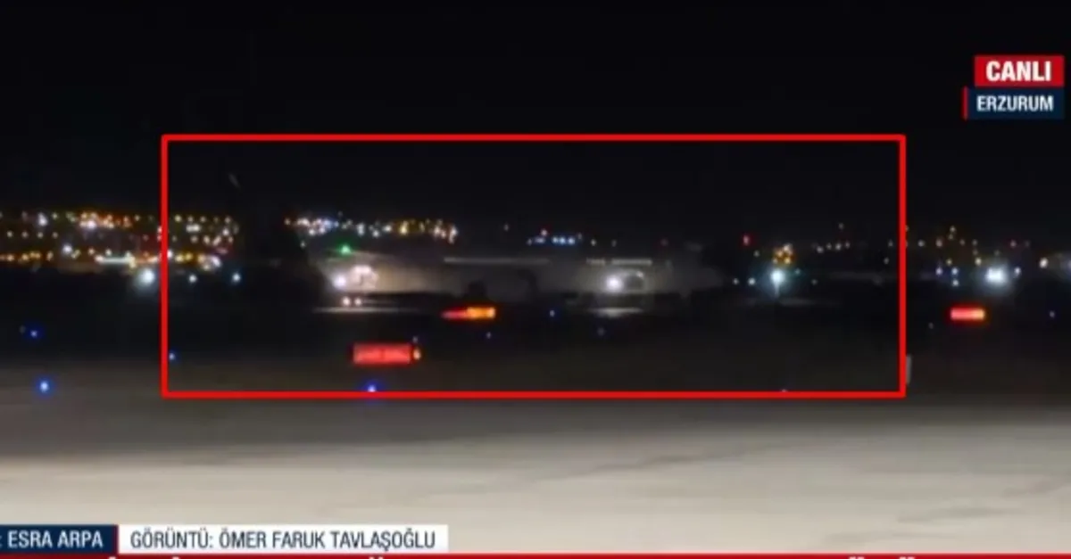 Hindistan uçağında bomba araması sürüyor!