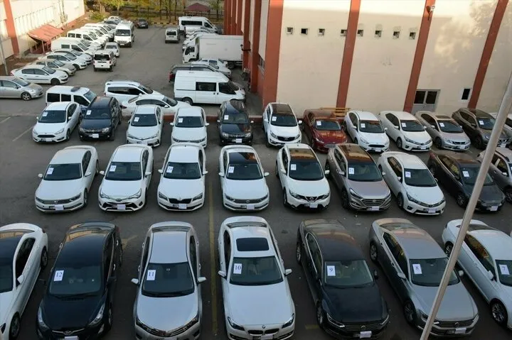e-ihale gümrük araba | Bakanlık satışa çıkardı! Hepsi 50 bin liranın altında
