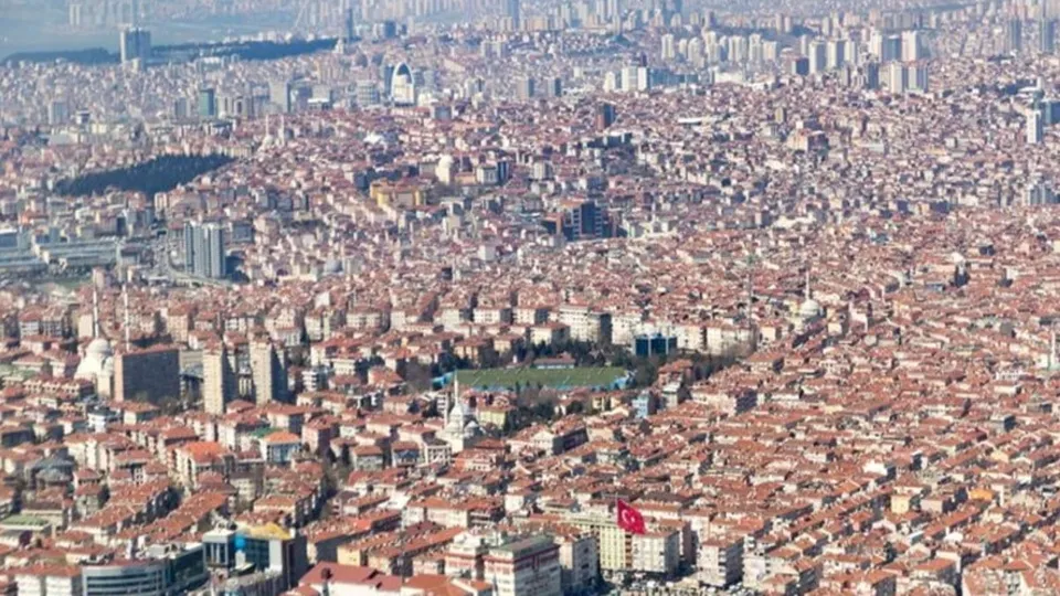 57 ilin nüfusunu geçerek Türkiye'nin en kalabalık ilçesi oldu! Esenyurt rekorları kimseye bırakmıyor