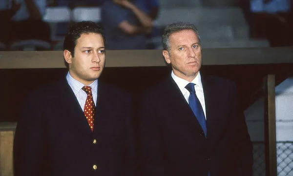 galatasarayin-yeni-baskani-burak-elmas-kimdir-iste-burak-elmasin-hayat-hikayesi-1624132262720.jpg Galatasaray'ın yeni başkanı Burak Elmas kimdir? İşte Burak Elmas'ın hayat hikayesi - 5