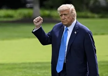 Trump Japonya ile anlaşmayı duyurdu: Yüzde 15 vergi uygulanacak