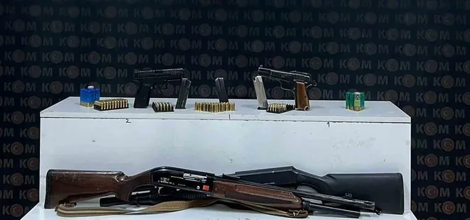 Kars’ta polis çok sayıda silah ele geçirdi