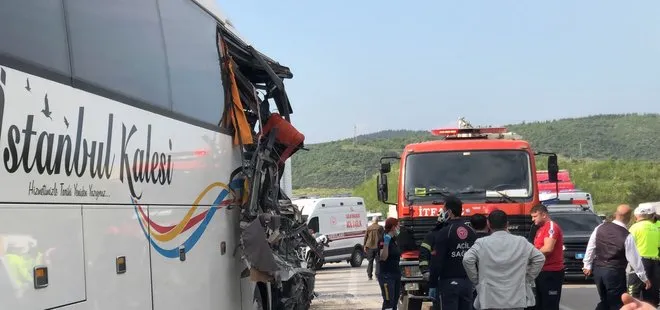 Son dakika: Bursa'da hafriyat kamyonu yolcu otobüsüne çarptı