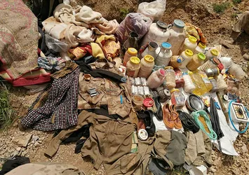 Van'da terör örgütü PKK'ya ağır darbe! Yaşam malzemeleri ele geçirildi