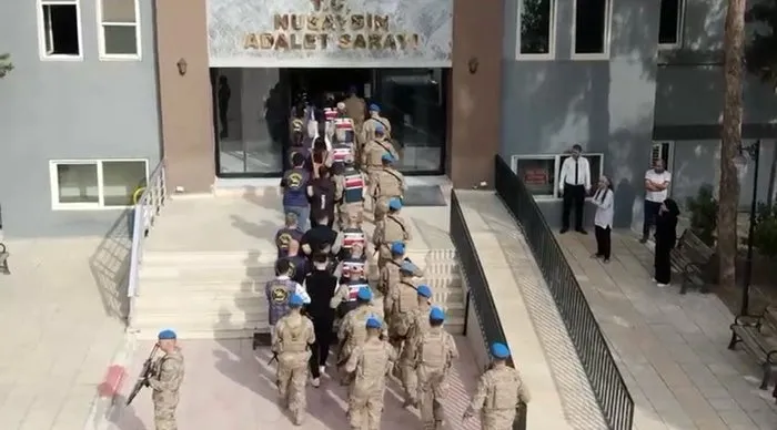 1761547270241.jpeg Soruşturma kapsamında gözaltına alınanlardan 3'ü tutuklandı. (İHA)