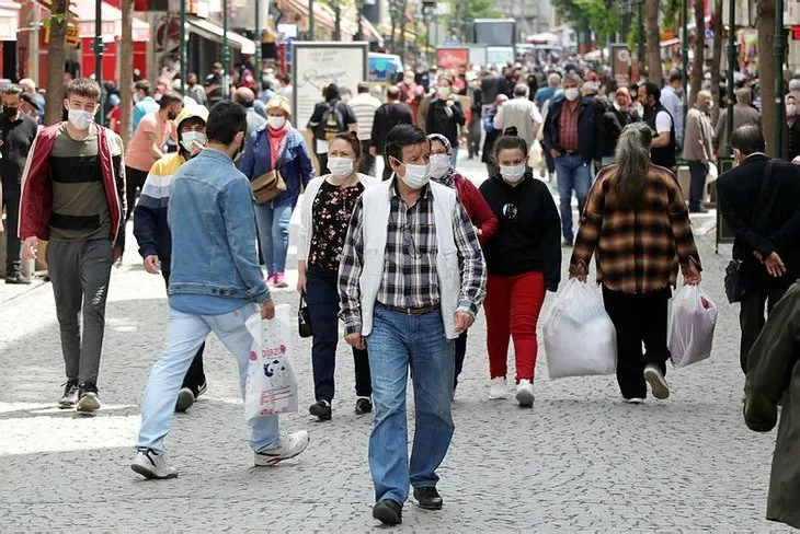 Son dakika: Maske yasağı bitti mi? 1 Temmuz'dan sonra sokakta maske takma zorunluluğu kalkacak mı? Kabine kararları...