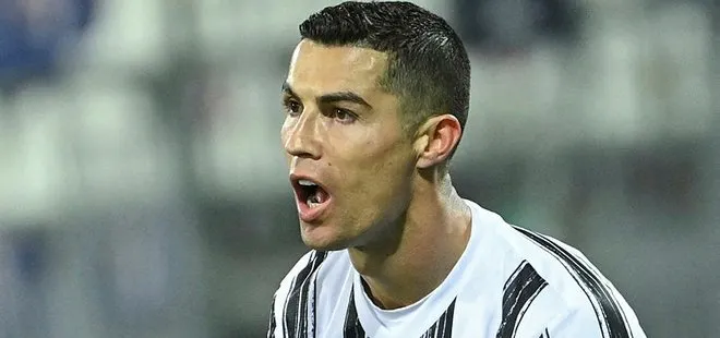 Cristiano Ronaldo, Cagliari karşısında hat-trick yaptı!