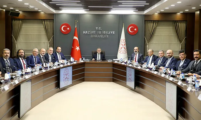 Hazine ve Maliye Bakanı Nureddin Nebati'den kadın iş dünyası ile kritik görüşme - 4