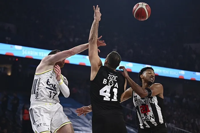 Fenerbahçe Beko 38. Erkekler Cumhurbaşkanlığı Kupası’nı kazandı! Sarı-lacivertliler 8. kez mutlu sona ulaştı