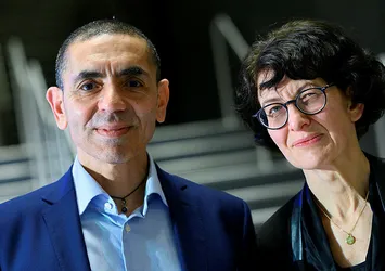 Pfizer'den flaş BioNTech aşısı itirafı! Prof. Dr Uğur Şahin ile eşi Özlem Türeci...