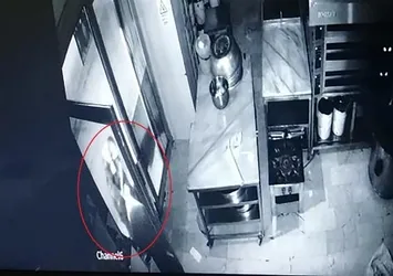 Bu kadarı da “pes” dedirtti! Erzurum’da çalıştığı iş yerine kadın kıyafetiyle girip...