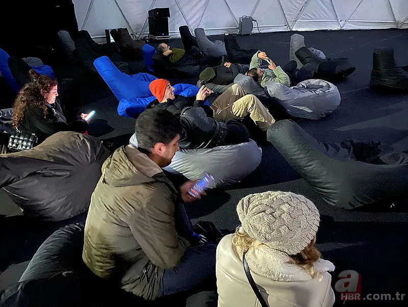 Türkiye o anlara kenetlendi! Alper Gezeravcı'yı taşıyan uzay aracının "kenetlenmesi" ilgiyle takip edildi 7