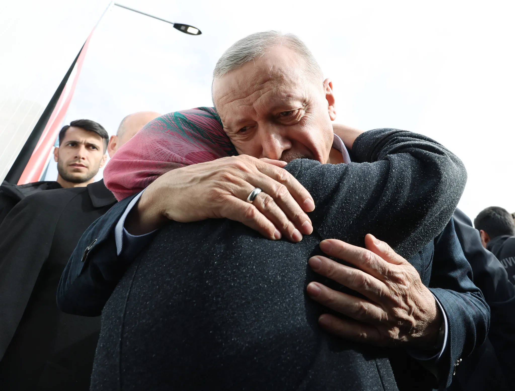 Küllerinden doğdu yine Türkiye'min gücüne bak! Başkan Erdoğan ve Bahçeli'den Osmaniye ziyareti