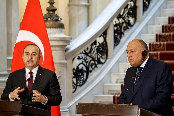 11 yıl sonra bir ilk! Dışişleri Bakanı Mevlüt Çavuşoğlu Mısır’da: Tarihi ziyarette enerji ve ticaret vurgusu