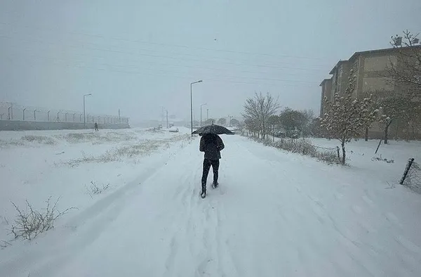 1700883898775.jpeg HAVA DURUMU | 64 il için alarm! AFAD, Valilik ve AKOM'dan peş peşe uyarı: Bomba siklon tehlikesi... | 25-29 Kasım 2023 - 1