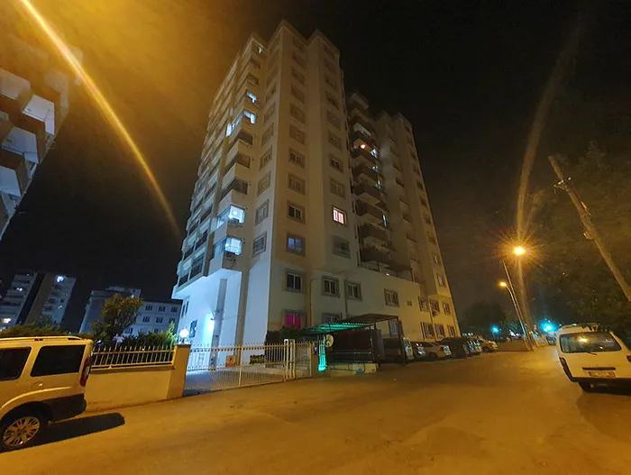 Son dakika: Adana'da iki sevgili evlerinde tabancayla vuruldu: 1 ölü 1 yaralı - 2