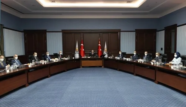 Son dakika: AK Parti MYK’da gündem yeni seçim kanunu! İşte yeni seçim barajı ve kurallar