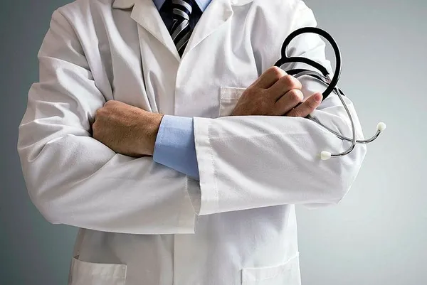 suratsiz-doktor-suc-sayilmadi-yargitaydan-emsal-karar-1703325458948.jpeg "Suratsız doktor" suç sayılmadı! Yargıtay'dan emsal karar - 1