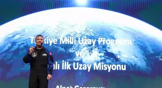 turkiyenin-ilk-astronotu-alper-gezeravci-bunda-sonra-onumuz-acik-uzaydaki-yerimizi-adim-adim-almaya-basladik-1708617710687.jpeg Türkiye'nin ilk astronotu Alper Gezeravcı: Bunda sonra önümüz açık, uzaydaki yerimizi adım adım almaya başladık - 2