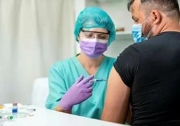 ABD'de flaş 3. doz aşı kararı! İki doz aşı olanlar...