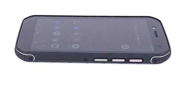 Dünyada bir ilk: Anti bakteriyel akıllı telefon üretildi