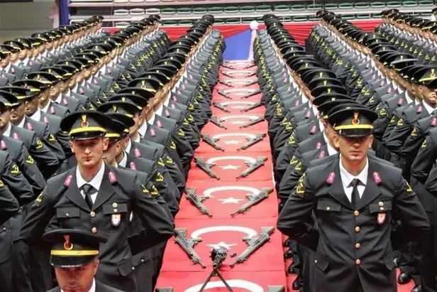 TSK KPSS şartı aramaksızın Astsubay alımı yapıyor! Bu yılın son Astsubay alımı başvuru kılavuzu ve ekranı Kara, Deniz ve Hava Kuvvetleri