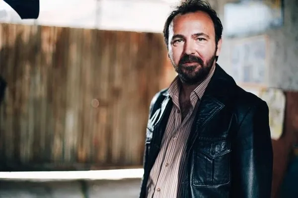 Mustafa Üstündağ eski eşi Ecem Özkaya’nın rol arkadaşına tehditler yağdırdı