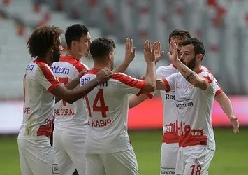Antalyaspor son 16'da