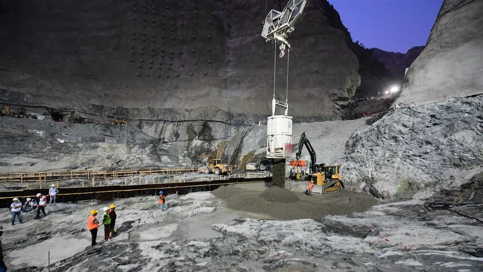 Yusufeli Barajı son durum | Son metreküp beton döküldü! Türkiye'nin en büyüğü olacak