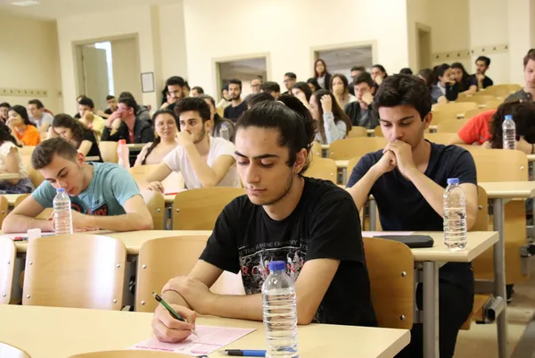 YKS’de baraj kalktı! Yeni sistem nasıl olacak? YÖK Başkanı Prof. Dr. Erol Özvar merak edilen soruları yanıtladı