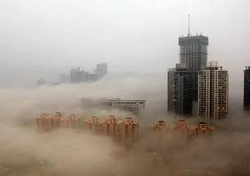 Çin'de hava kirliliği için sarı alarm