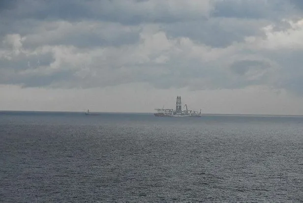 Son dakika: Fatih Sondaj Gemisi bakım için Zonguldak açıklarına geldi - 1